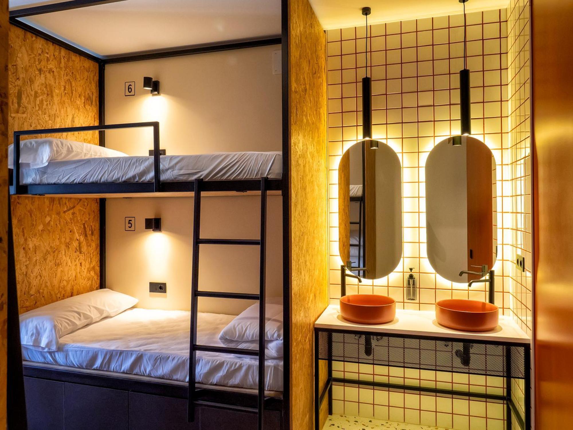 Wonder Hostel Toledo Esterno foto